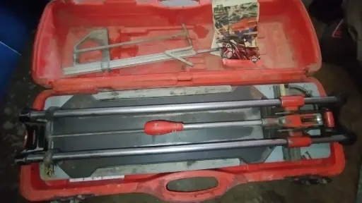 Coupe carreaux rubis